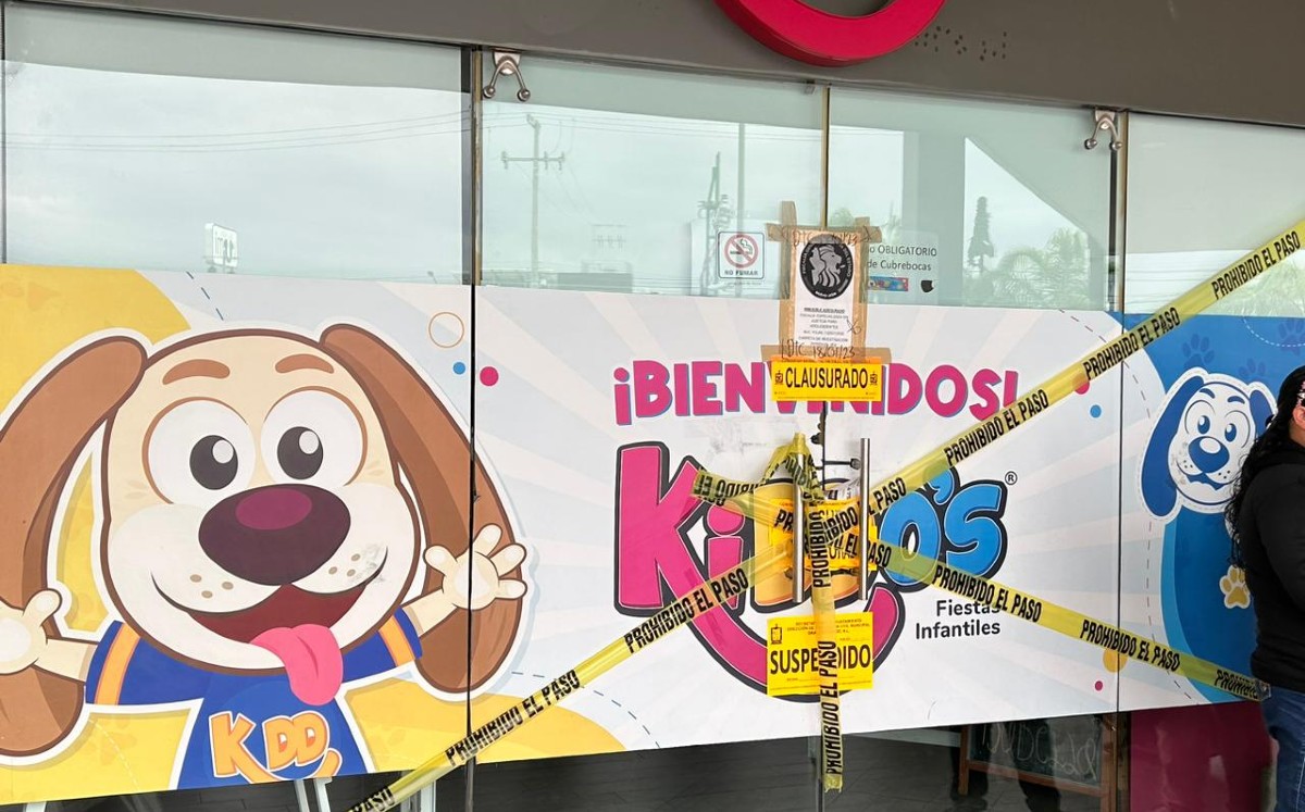 Los investigadores ingresaron al salón ubicado sobre la avenida Benito Juárez. Foto: Pedro Delgado