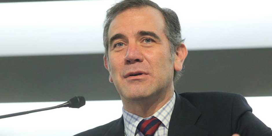 Lorenzo Córdova, consejero presidente.