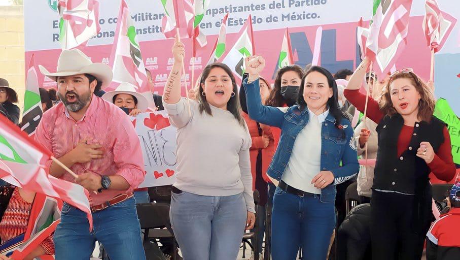 Del Moral se reunió con militantes de los municipios de Temascalapa y Nopaltepec. (Especial)