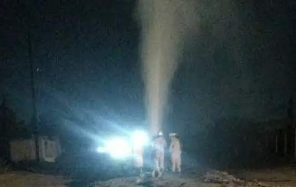 Evacuan colonias de Tlaxcoapan por fuga de hidrocarburo