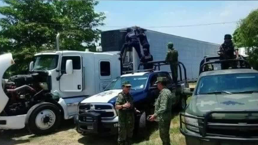 En Chiapas, aseguran tráiler que transportaba plátano y más de 200 kilos de cocaína