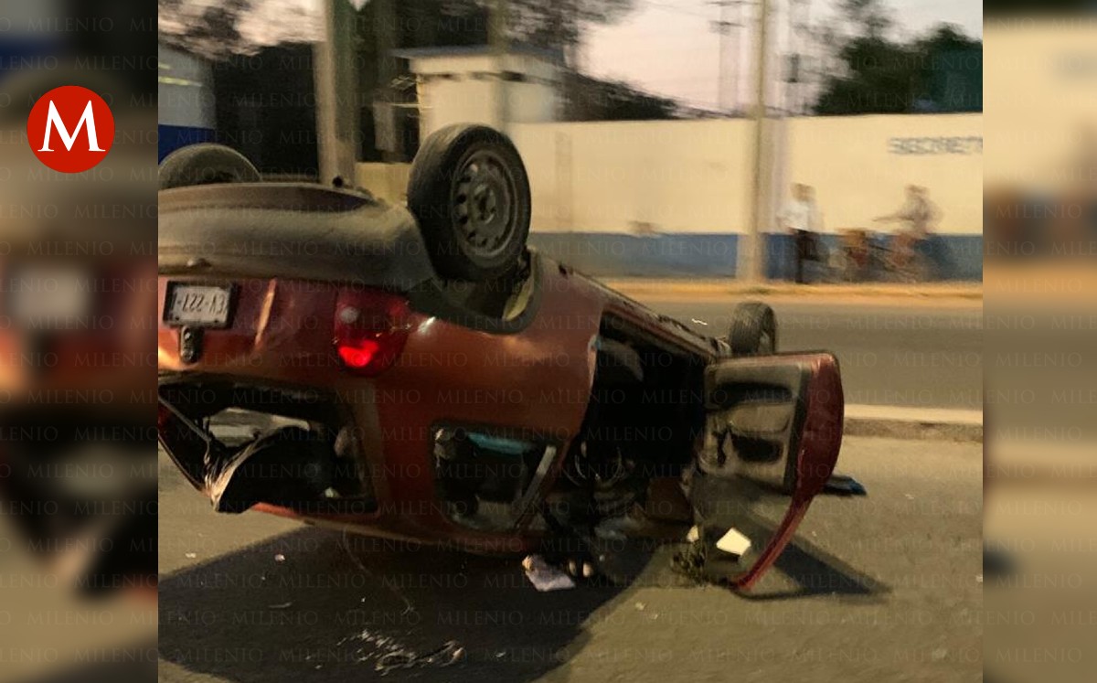 Choque y volcadura en carretera Tampico- Valles deja dos lesionados