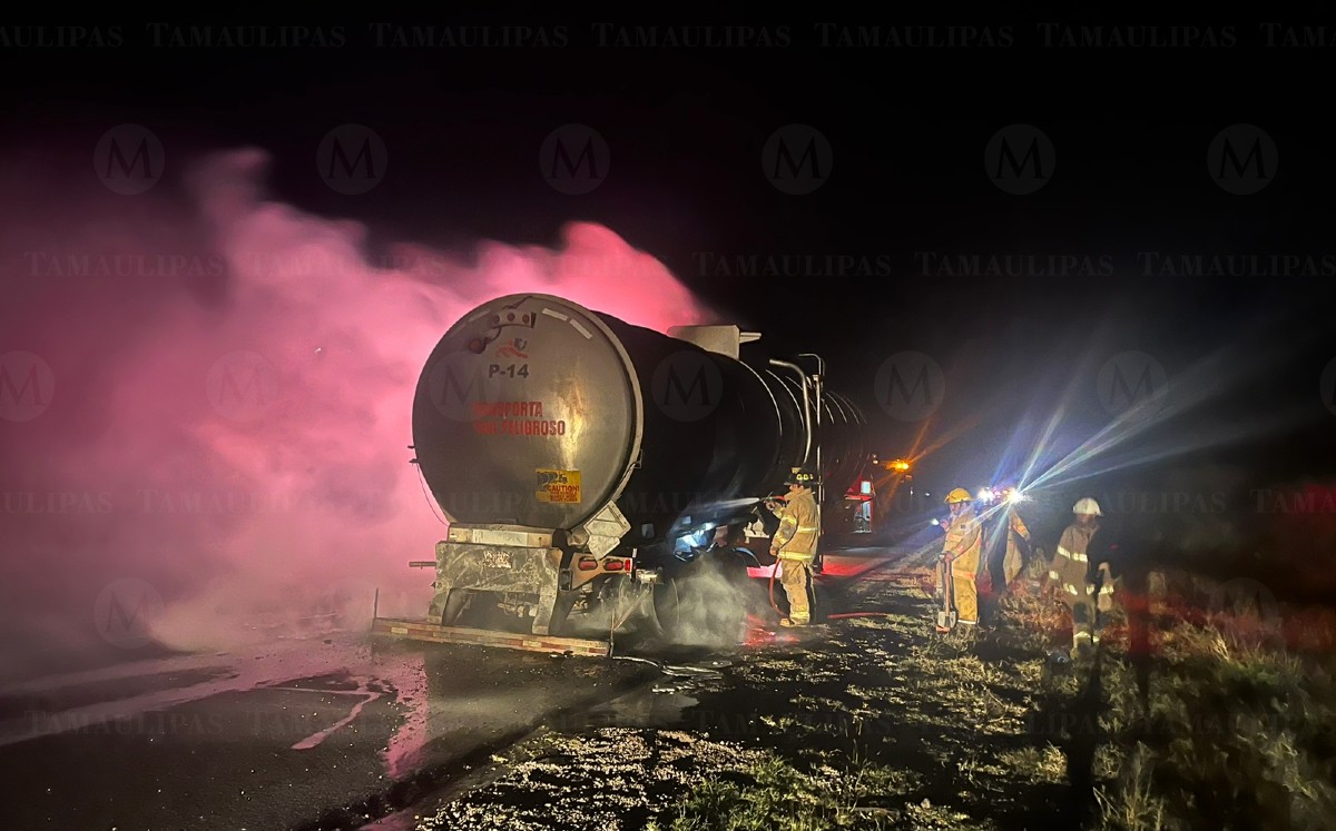 El trailero decidió abandonar el contenedor
