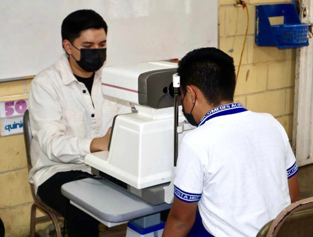 Los estudios se realizan dentro de las mismas escuelas. Foto: Especial