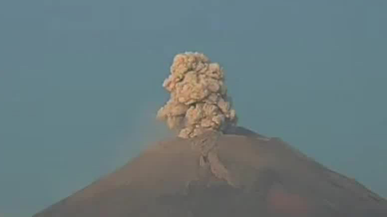 Por noveno día, cancelan vuelo Puebla a Houston ante ceniza del Popocatépetl