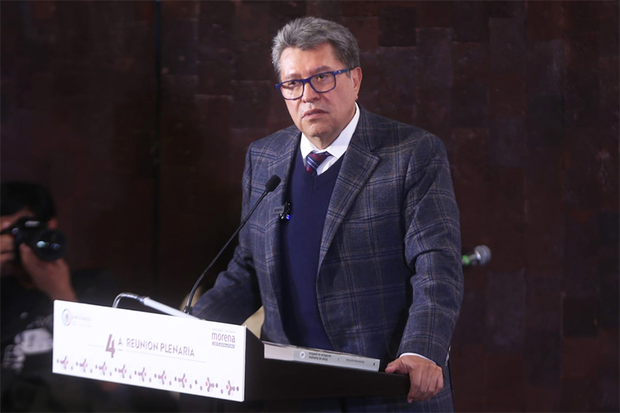 Ricardo Monreal en la cuarta reunión del grupo parlamentario de MORENA.│Araceli López
