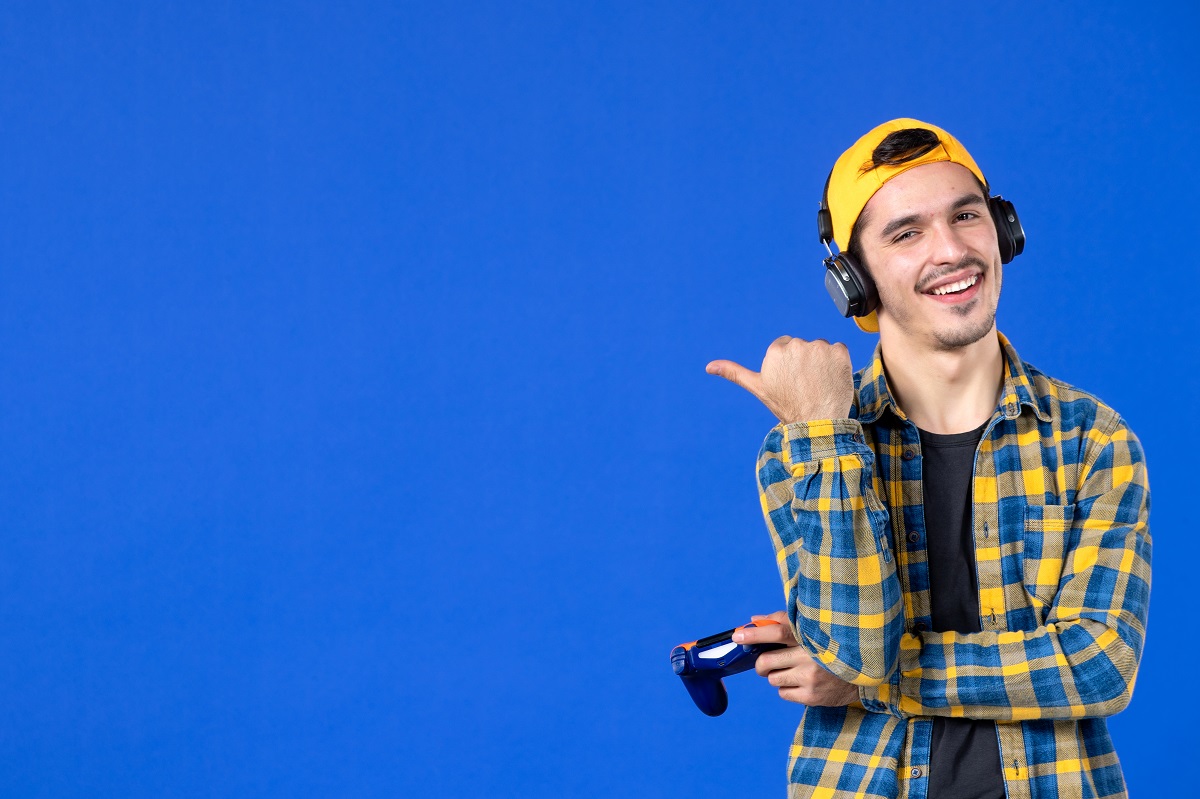 Trabajar siendo gamer puede ser una gran oportunidad, pero tiene sus contrapartes. (freepik.es)