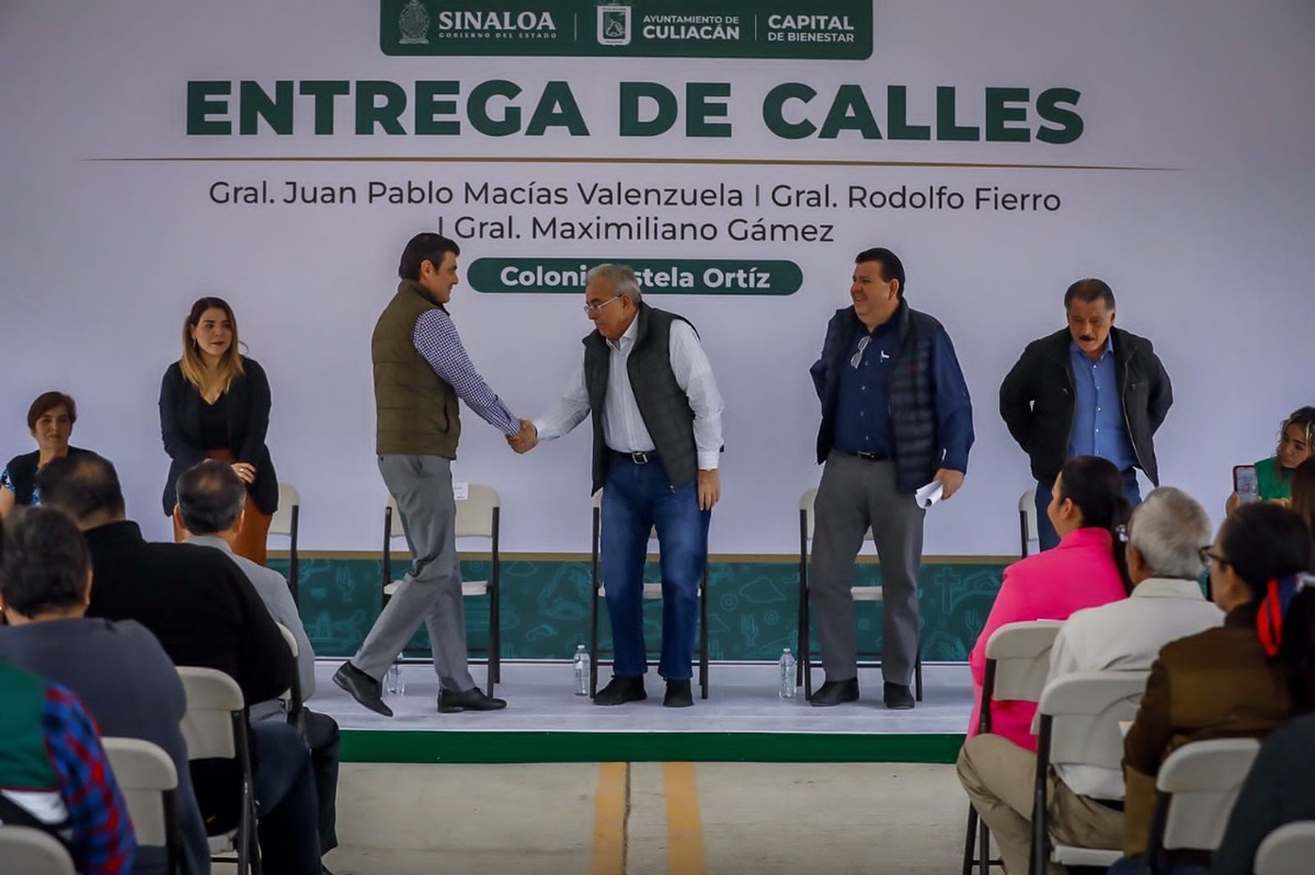 Gobernador Rocha en la inauguración de calles