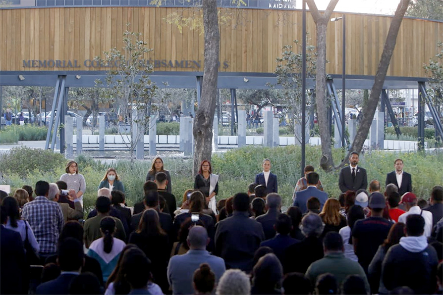 Disculpa pública de los 3 órdenes de gobierno en el memorial a las víctimas del colegio Rebsamen.│Ariana Pérez