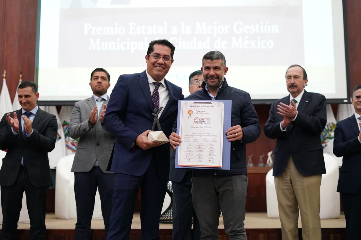 La distinción fue otorgada por la Conferencia Nacional de Municipios de México.