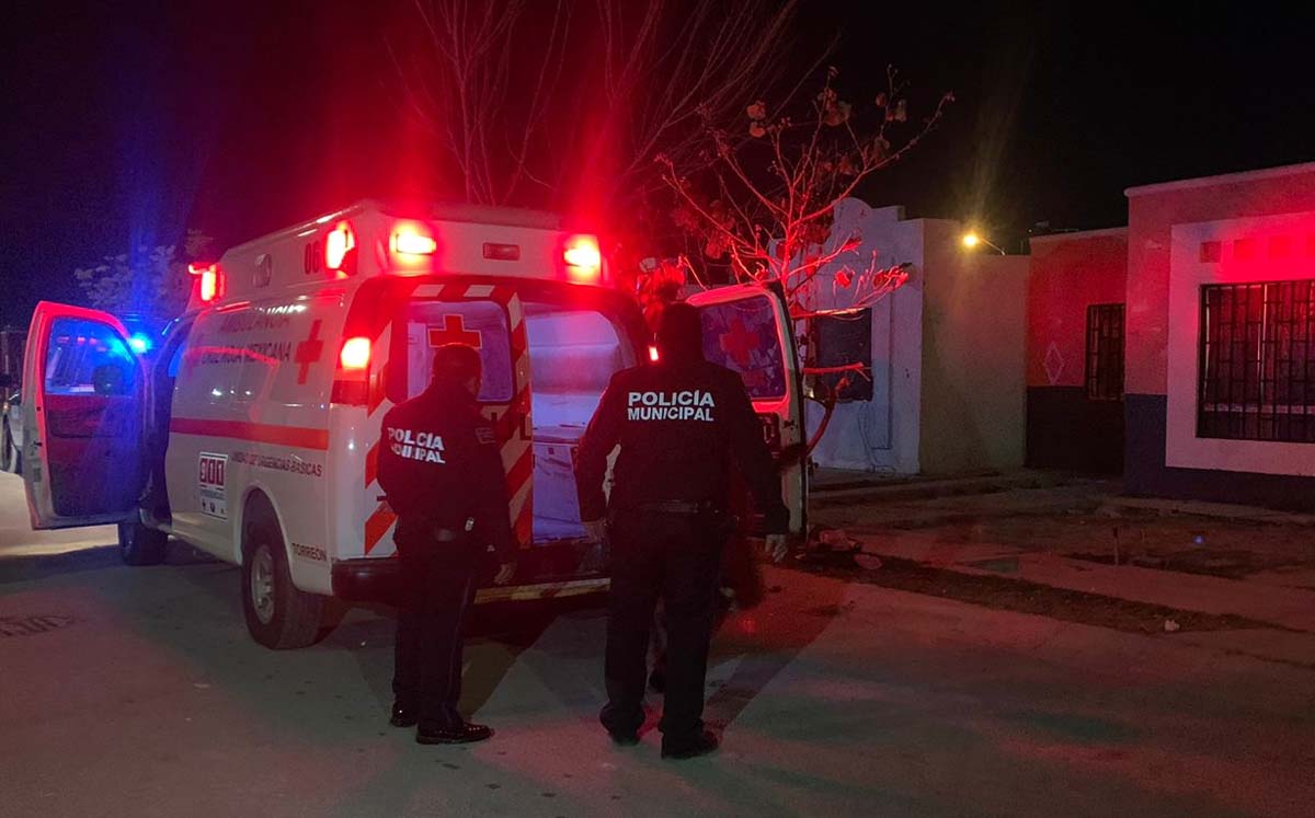 La mujer fue trasladada al Hospital General en estado estable junto con la bebé. (Especial)