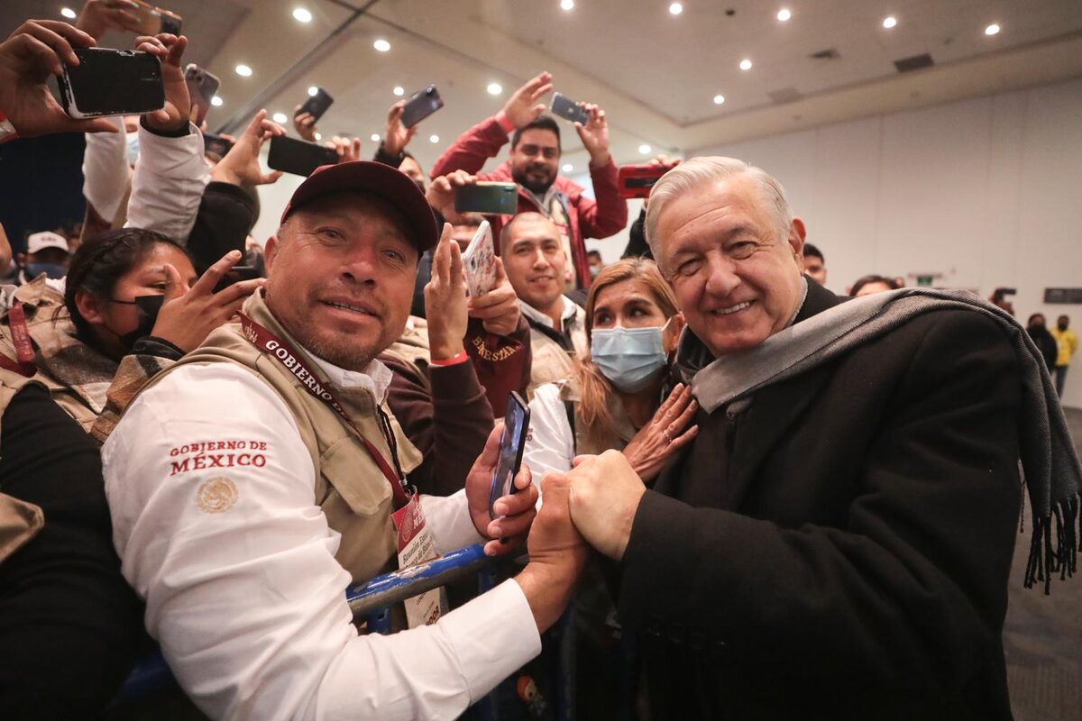 Destacó la importancia de la juventud en la construcción de un mejor futuro.