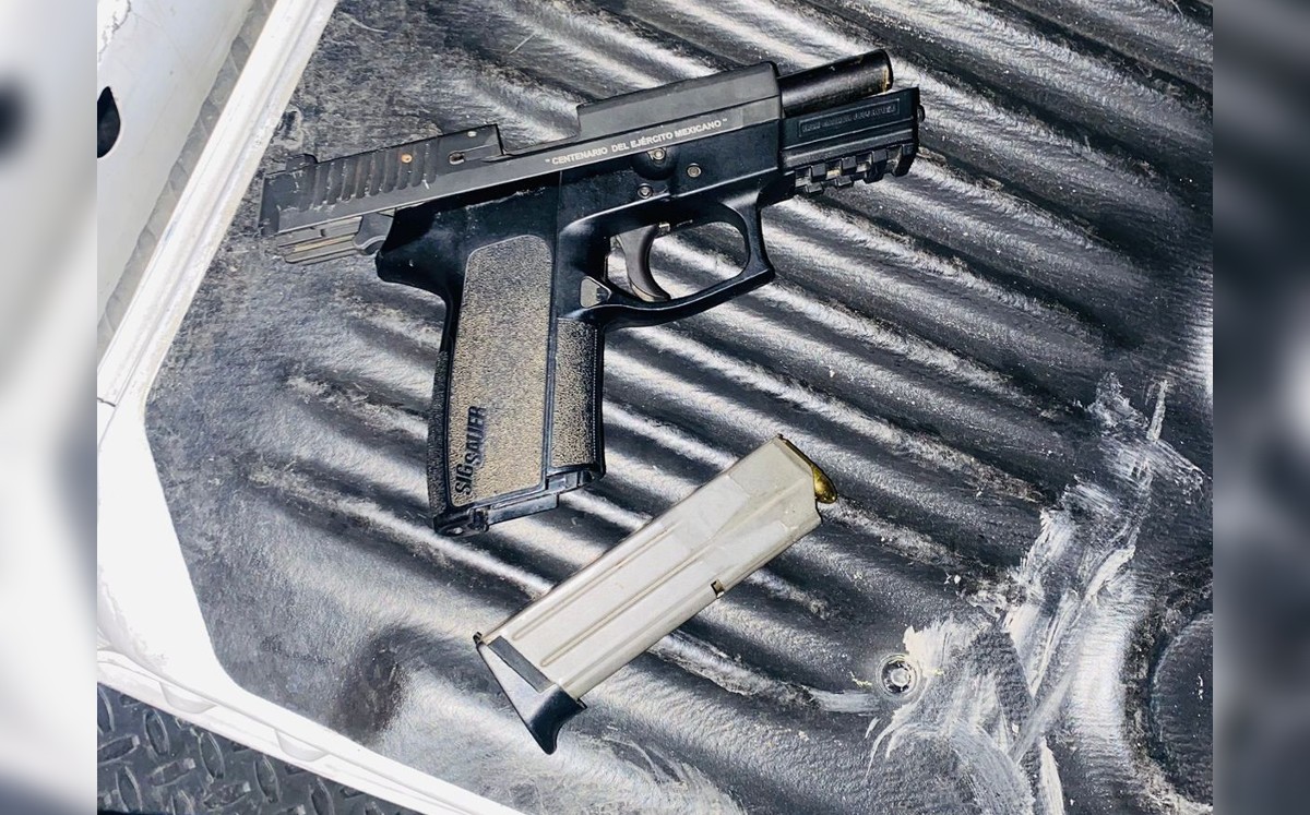 El menor tenía una arma en la cintura cuando fue detenido. | Especial