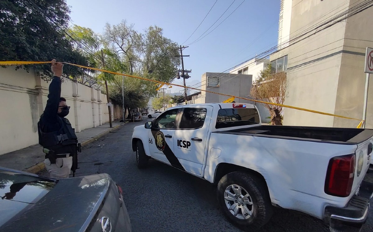 El operativo se llevo acabo en la calle 20 de Noviembre en la colonia María Luisa en Monterrey | Agustín Martínez