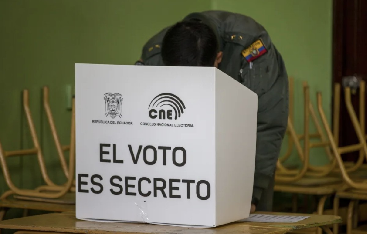 Casilla electoral para elecciones locales en Ecuador (EFE)