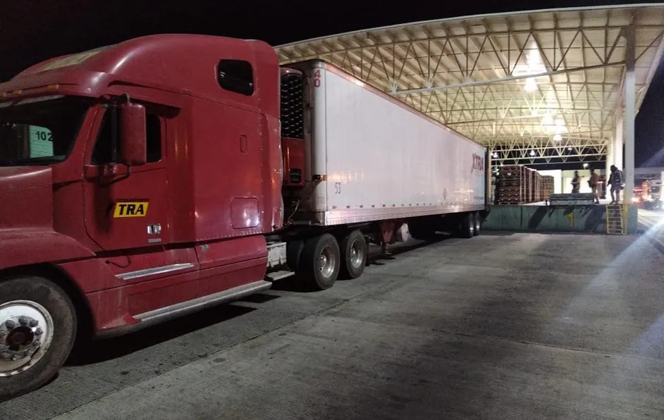 Ejército decomisa 400 kg de metanfetaminas ocultas en tráiler en Sonora