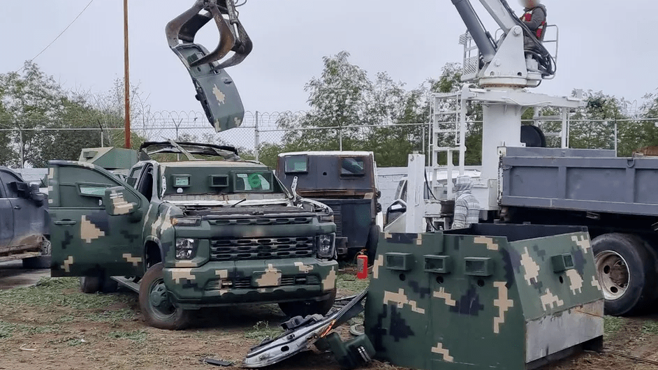 FGR destruye 11 autos 'monstruos' a cárteles del Golfo y del Noreste