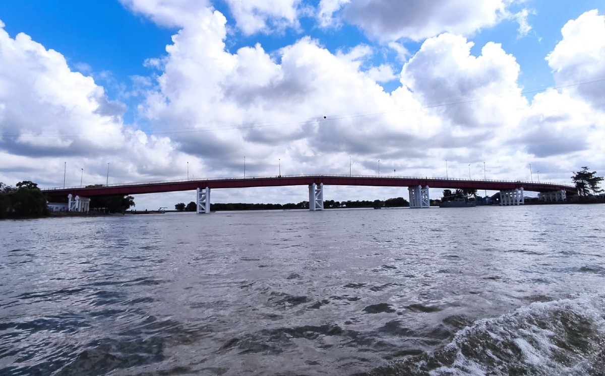 En Tabasco, Adán Augusto López inaugura puente que une a 20 comunidades chontales. | Liliana Collado