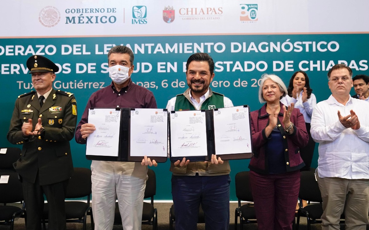 Zoé Robledo y Rutilio Escandón firmaron marco para la federalización de los servicios de salud. | Twitter
