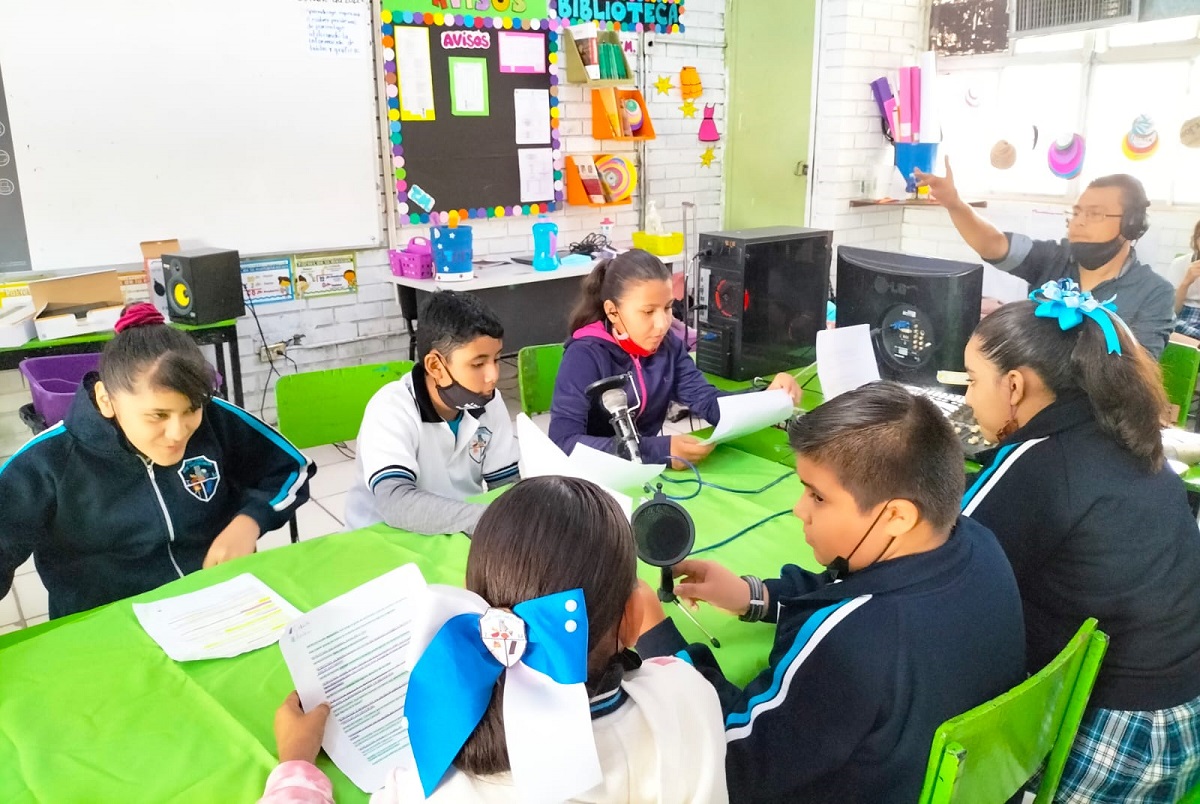 La aplicación hará posible que los programas puedan escucharse donde sea que los menores se encuentren. (cortesía)
