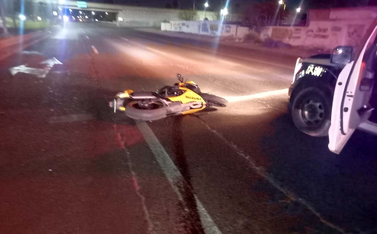 El cuerpo fue localizado a 10 metros de la unidad. (Especial)