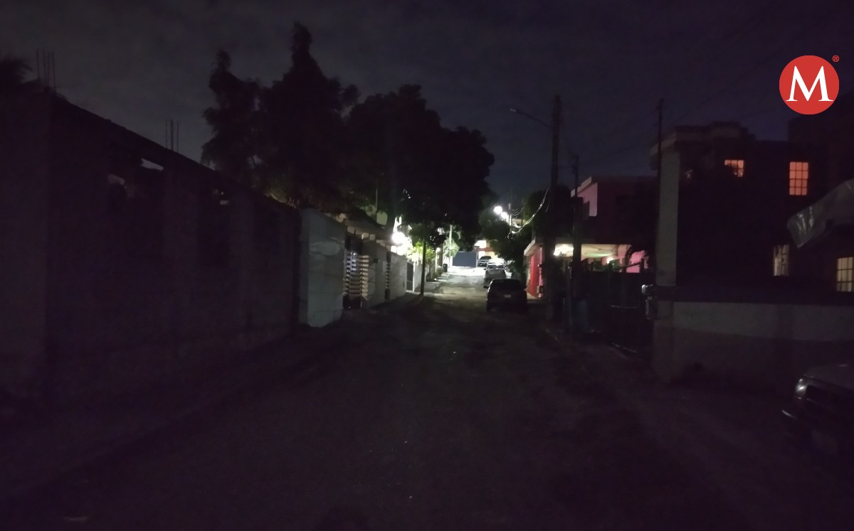 Piden alumbrado público y retirar autos abandonados en Tampico