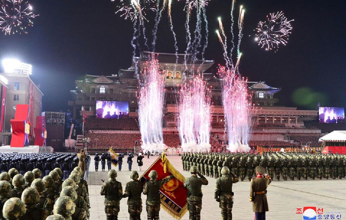 Desfile norcoreano (Reuters/KCNA)