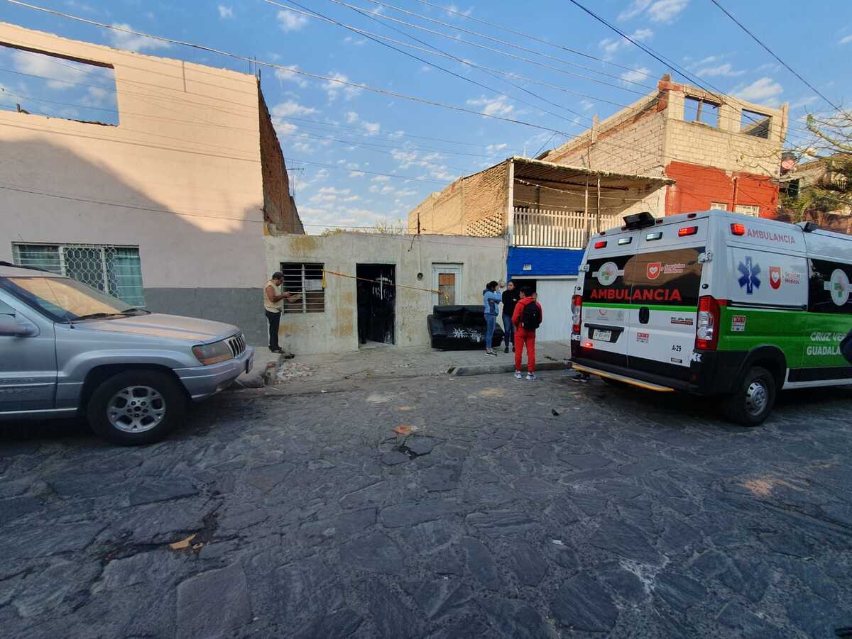 Hombre es asesinado en domicilio de la colonia Rancho Nuevo de Guadalajara (Juan Carlos Munguía)