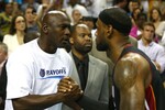 ¿Mito o realidad? El día que LeBron James enfrentó a Michael Jordan