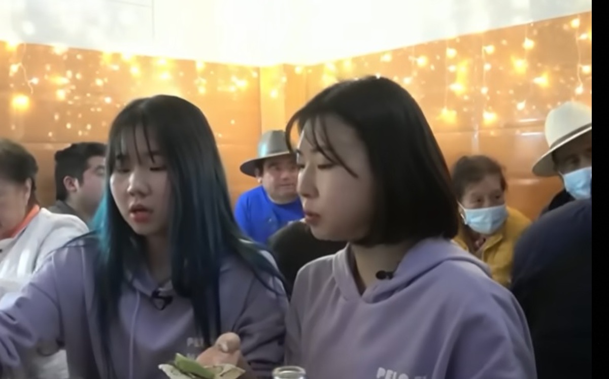 Chingu Amiga come comida oaxaqueña por primera vez - Grupo Milenio