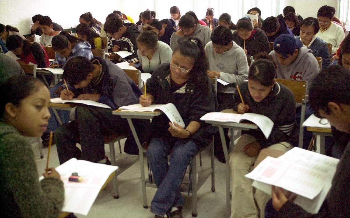 El examen del Ceneval ayuda a terminar la preparatoria| Especial