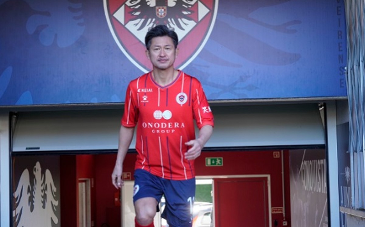 Kazuyoshi Miura (Twitter @oliveirense_sad)