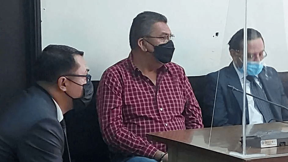 Corte de EU condena a 10 años de cárcel a ex edil de Aguililla por tráfico de drogas