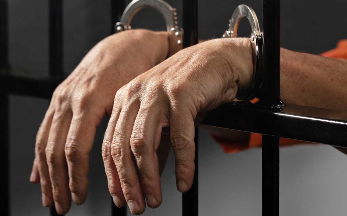 Sentencian a 15 años de prisión a policía de Aguascalientes | |Freepick