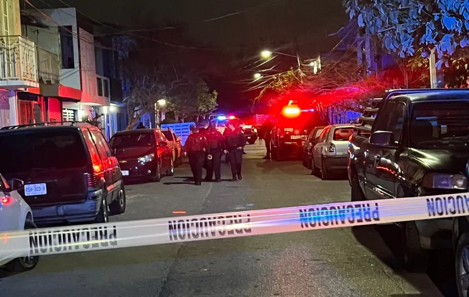 Abandonan 4 cuerpos en un vehículo del ayuntamiento de Playa del Carmen, Quintana Roo