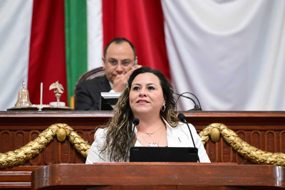 Mónica Fernández presenta iniciativa para establecer 'símbolos locales' en la Cdmx | Especial