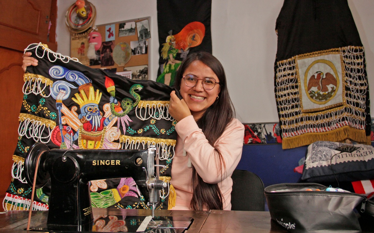 Tláloc está presente en un traje listo para danzar | Melanie Torres
