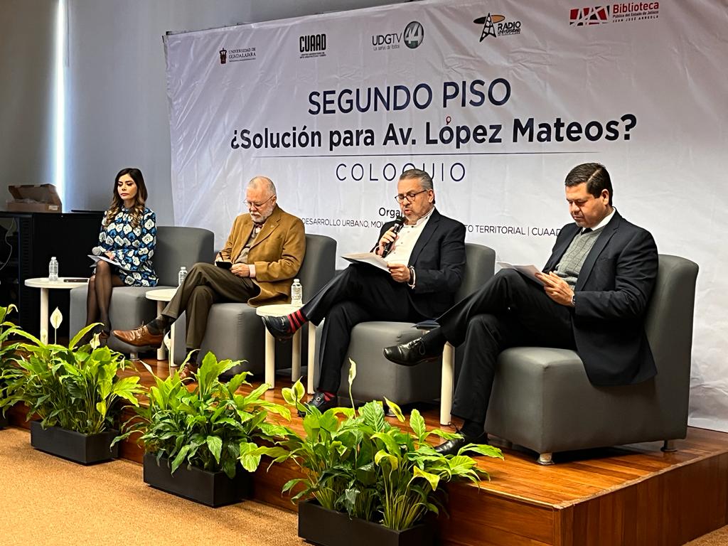 Expertos dialogan sobre tema de López Mateos (Cortesía)
