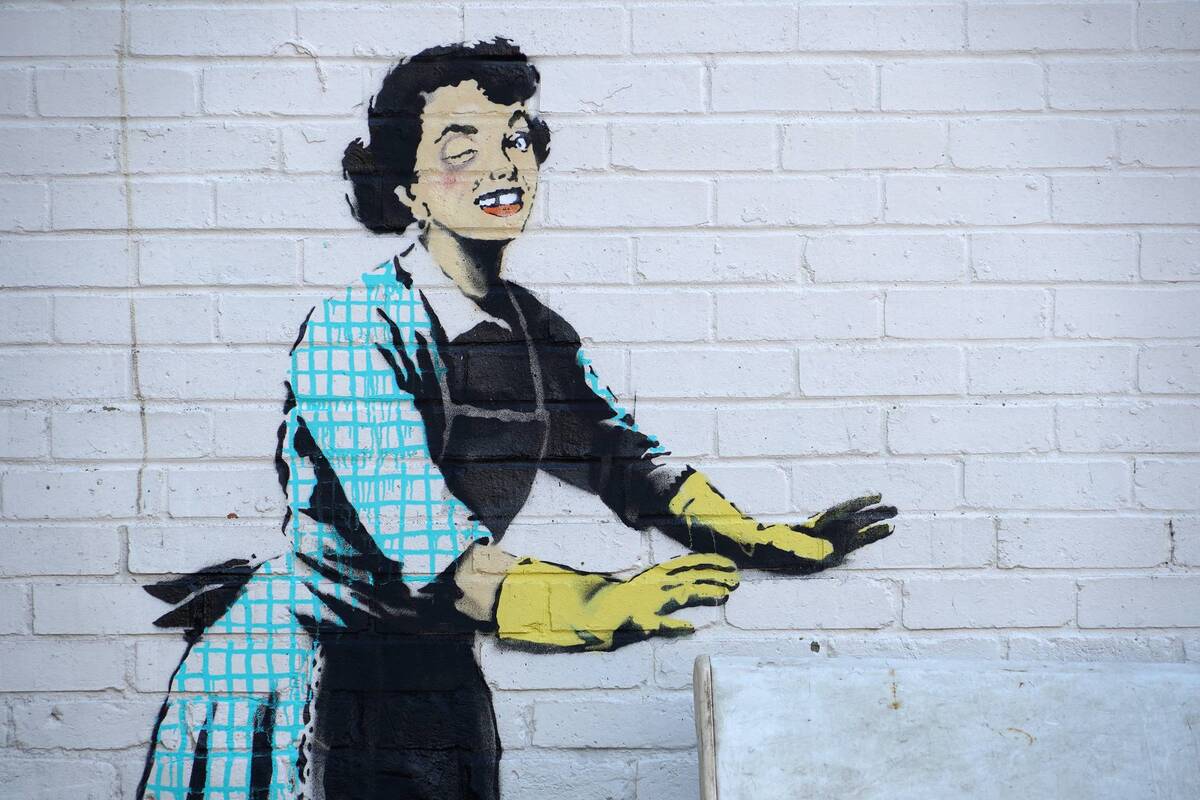 Banksy realiza grafiti para San Valentín | AFP