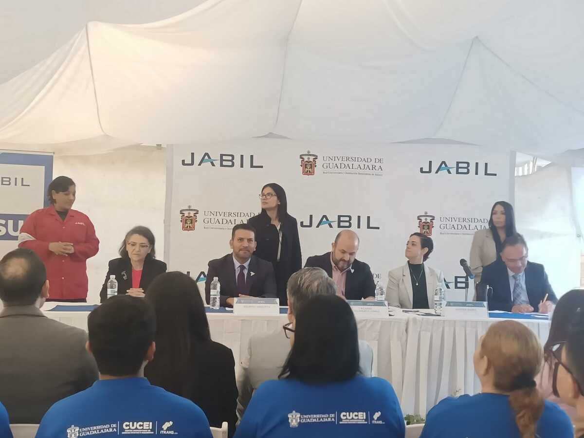 Inauguran programa educativo desarrollado por UdeG y Jabil