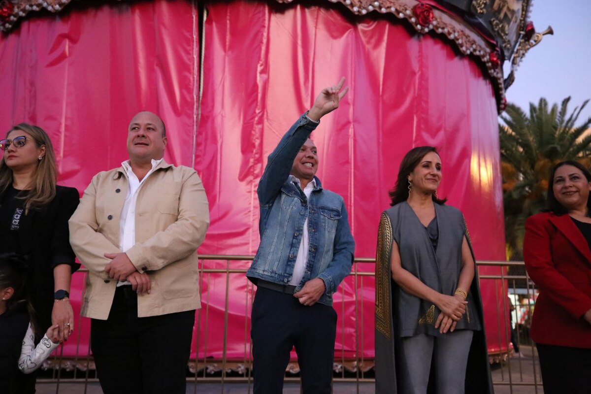 Pablo Lemus Navarro y Enrique Alfaro Ramírez dieron un discurso en aniversario 481 de Guadalajara (Cortesía)