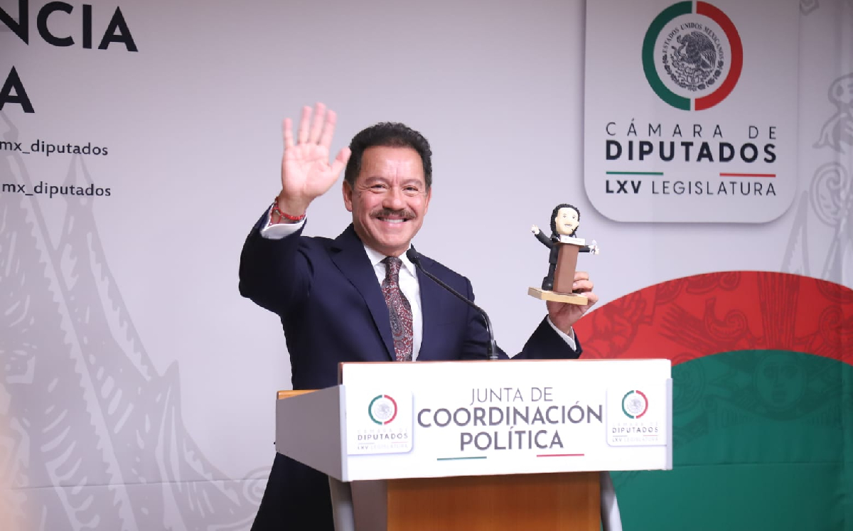 El presidente de la Junta de Coordinación Política, Ignacio Mierm en conferencia de prensa. | Especial