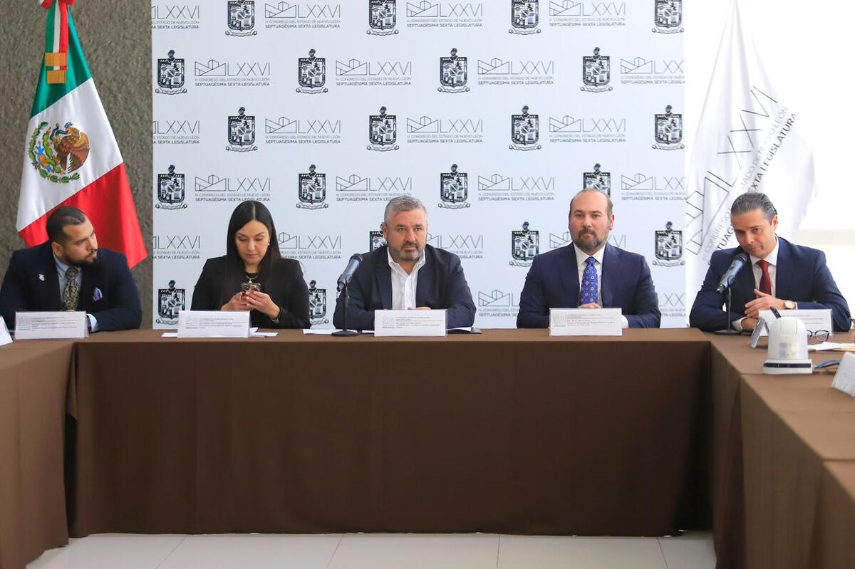 Reunidos en el Congreso local, analizan la problemática para que no se incremente este delito. Foto: Jorge López