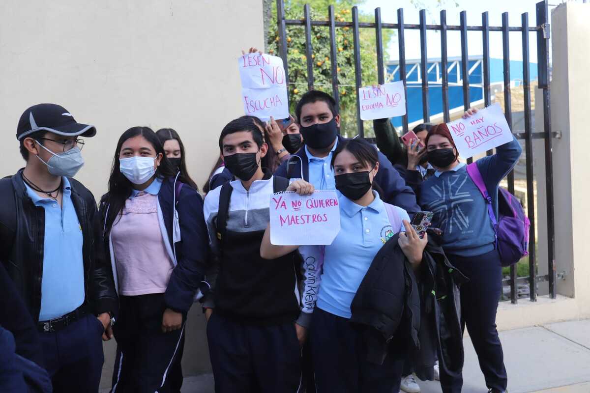 Los alumnos tomaron las instalaciones del plantel. (Rolando Riestra)