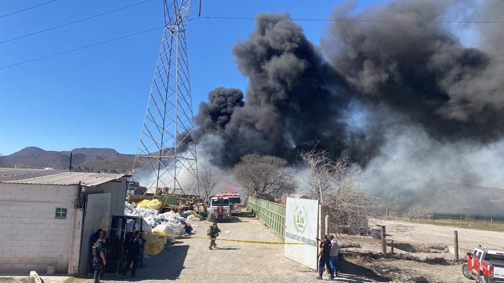 En el lugar se operaba de forma ilegal un almacén de tarimas.