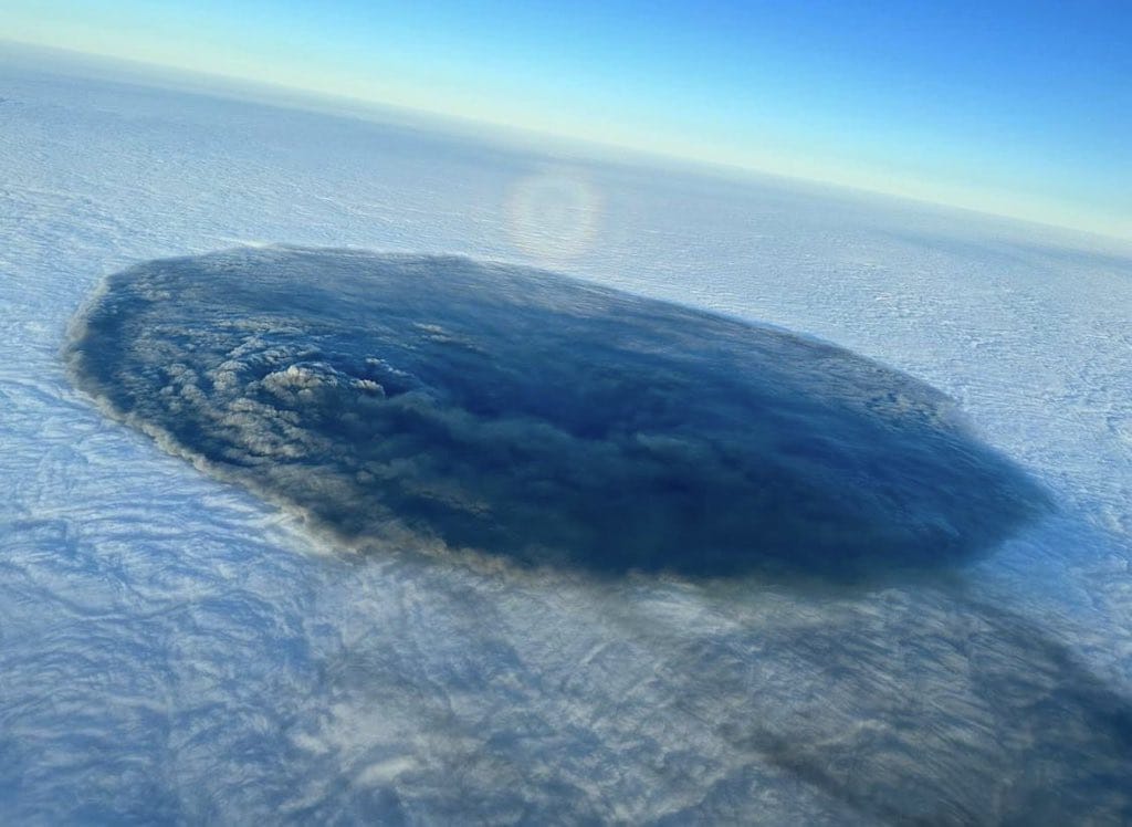 Nube negra tóxica.