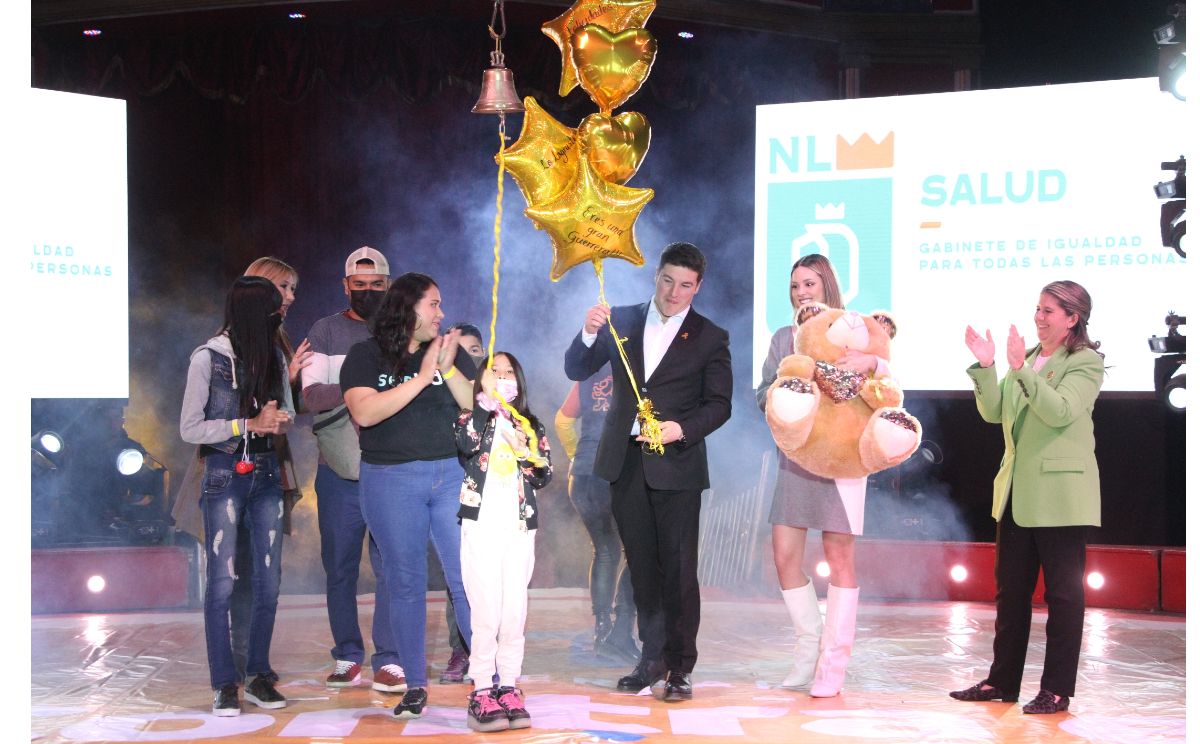 El gobernador celebró el primer año del programa que combate el cáncer universal en niñas, niños y adolescentes. Foto: Leonel Rocha