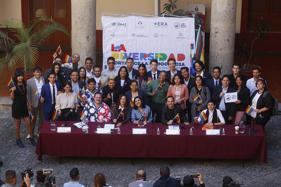 Conforman primer parlamento LGBT+ en Jalisco (Fernando Carranza)