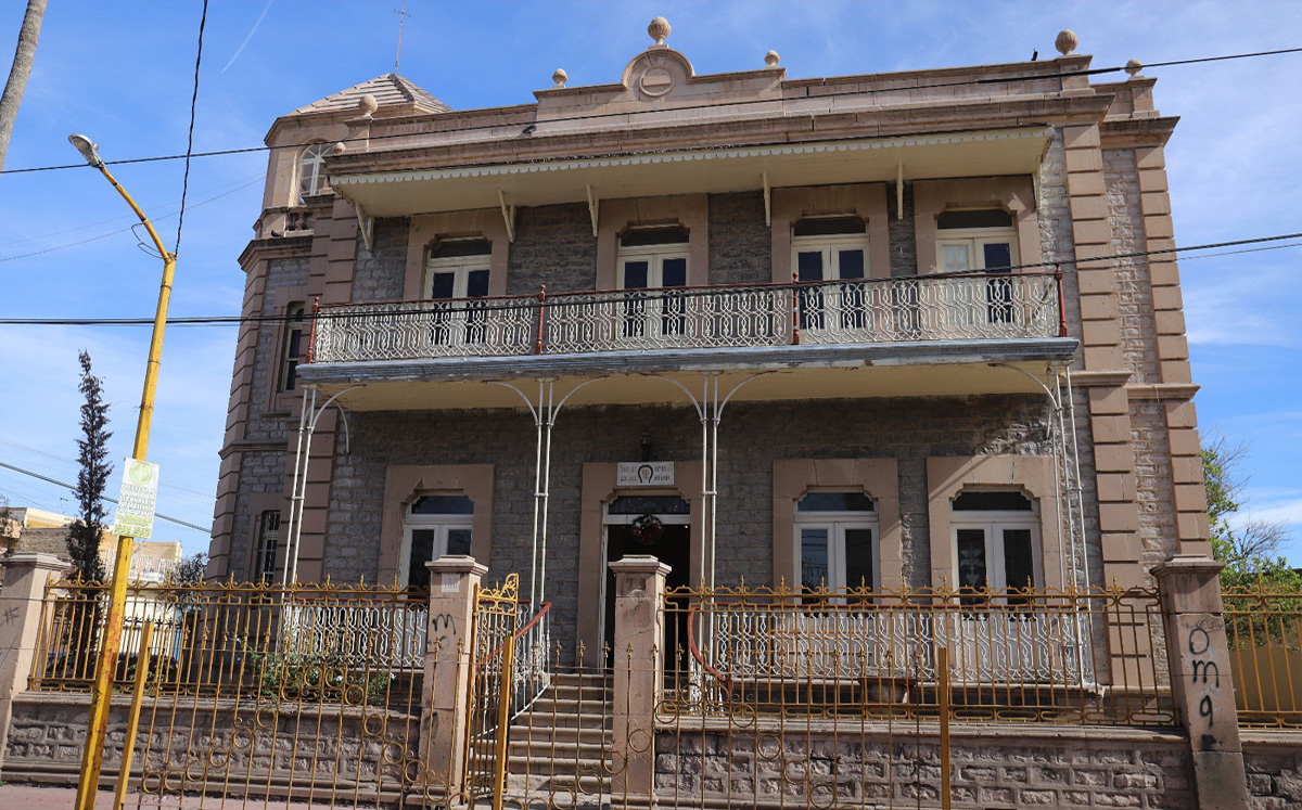 Construido en 1903, el Chalet Gorosave en Lerdo; un museo que alberga testimonios del pasado