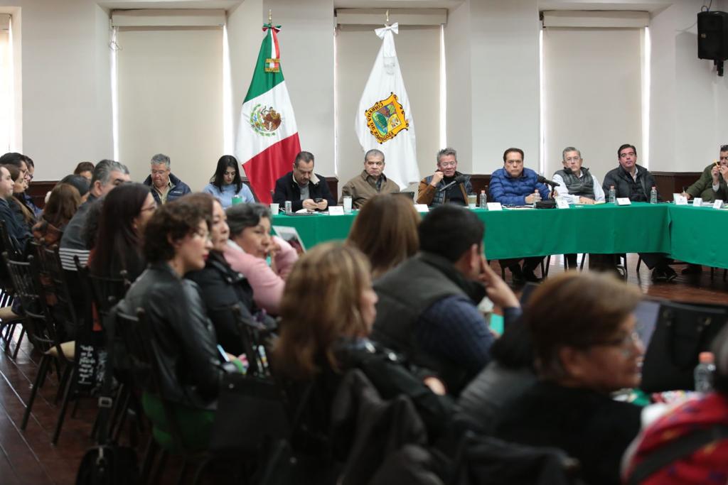 Se concibe como un espacio de diálogo y deliberación conformado por representantes de diversas instituciones. | Especial